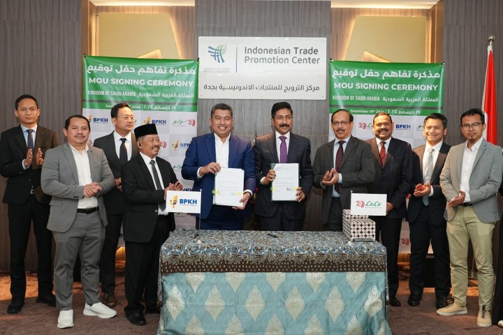 LuLu Hypermarkets Saudi Arabia Signs Prestigious MOU with Indonesian Hajj Board